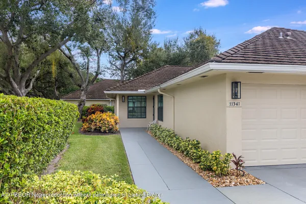 $785,000 | 11341 Briarwood Place, North Palm Beach, FL 33408