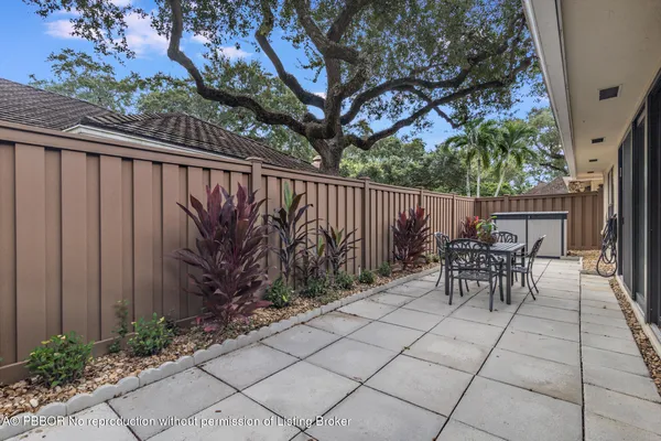 $785,000 | 11341 Briarwood Place, North Palm Beach, FL 33408
