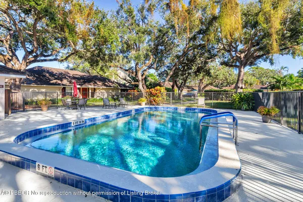 $785,000 | 11341 Briarwood Place, North Palm Beach, FL 33408