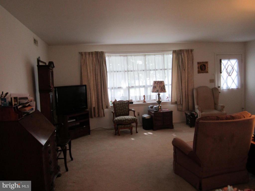 312 Balmer Road Lititz, PA 17543 - Photo 9 of 31