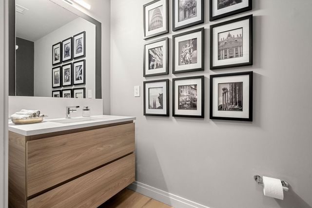 $2,449,000 | 135 Seaport Boulevard, Unit 1806, Boston, MA 02210