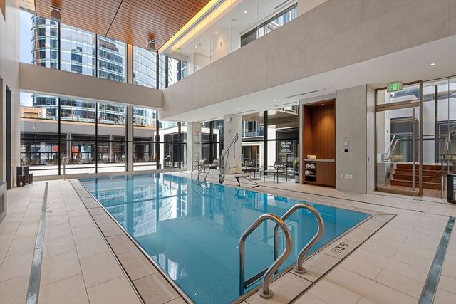 $2,449,000 | 135 Seaport Boulevard, Unit 1806, Boston, MA 02210