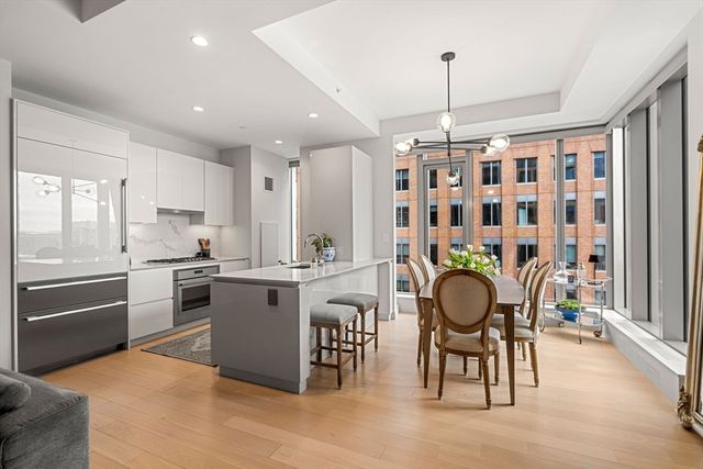 $2,449,000 | 135 Seaport Boulevard, Unit 1806, Boston, MA 02210