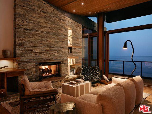 $15,995,000 | 26820 Malibu Cove Colony Drive, Malibu, CA 90265