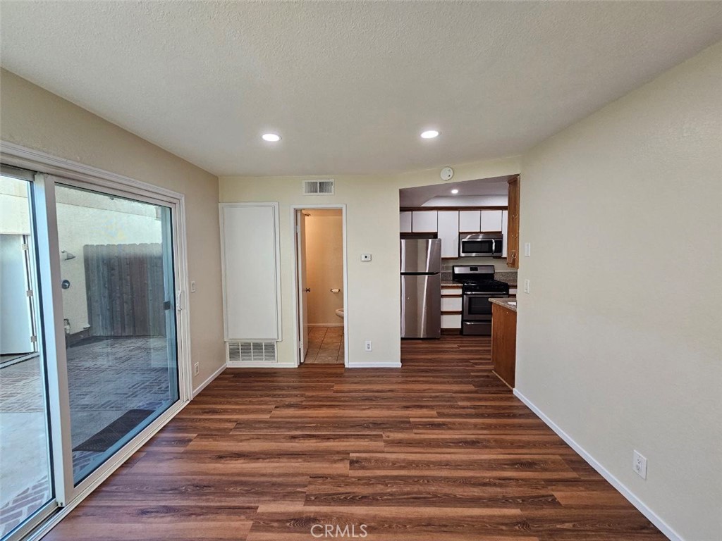 16625 Gridley Road, Unit 3 Cerritos, CA 90703 - Photo 4 of 23