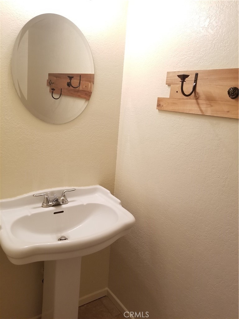 16625 Gridley Road, Unit 3 Cerritos, CA 90703 - Photo 8 of 23