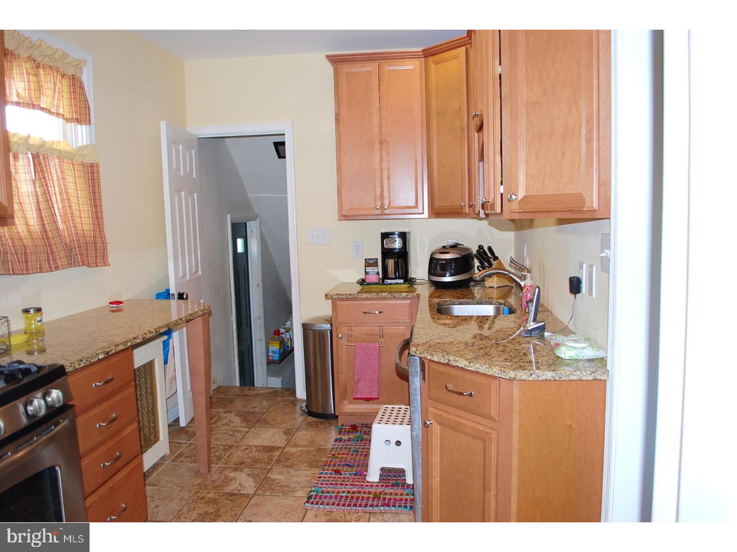 320 Steel Road Havertown, PA 19083 - Photo 8 of 23 Kitchen