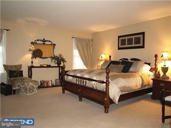 108 Rampart Place Ambler, PA 19002 - Photo 7 of 12 Gallery Image 7