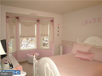 108 Rampart Place Ambler, PA 19002 - Photo 9 of 12 Gallery Image 9