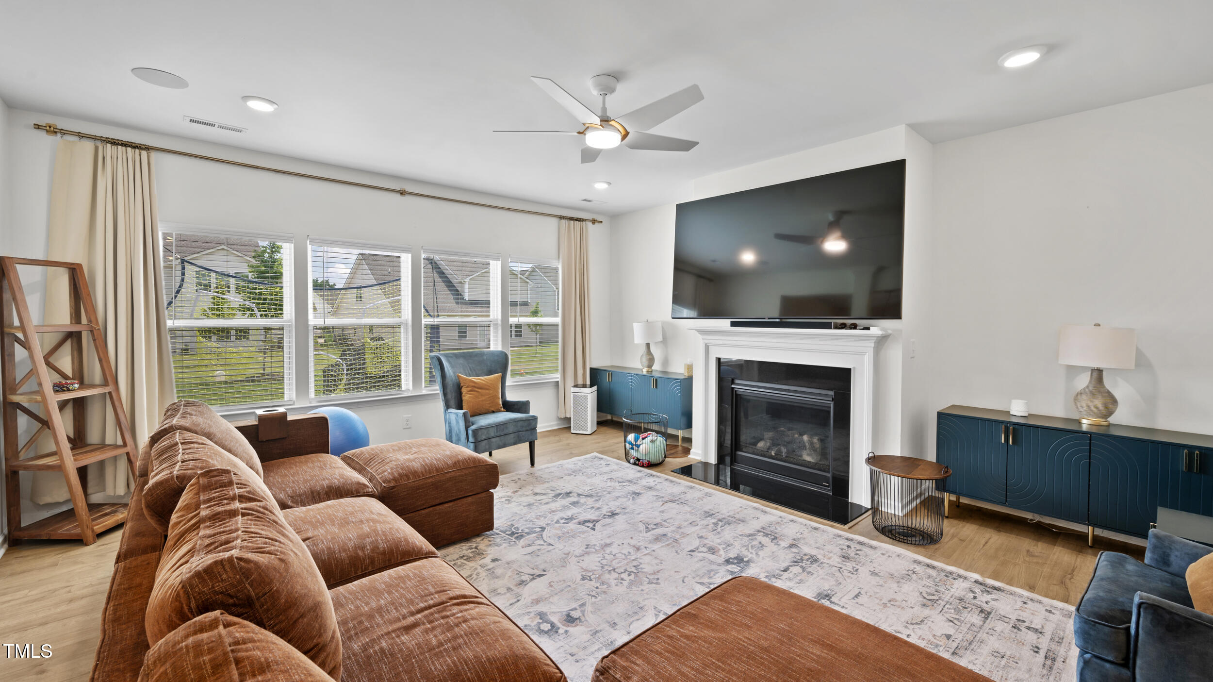 7129 Commodity Court Mebane, NC 27302 - Photo 10 of 39 Huge Family room