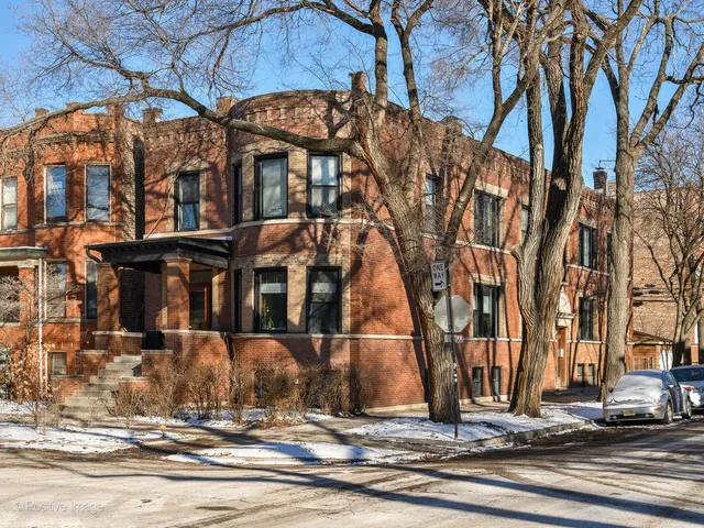 $1,400,000 | 2701 North Whipple Street, Chicago, IL 60647