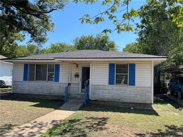 $135,000 | 713 Dunbar Avenue, Waco, TX 76704
