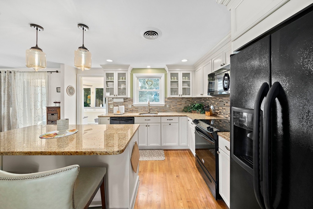 94 Alida Road Braintree, MA 02184 - Photo 10 of 41 Gallery Image 10