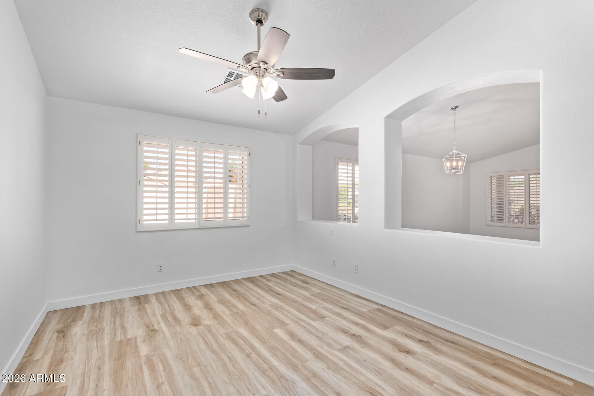 2232 South Nielson Street Gilbert, AZ 85295 - Photo 7 of 41 07 - Nielson