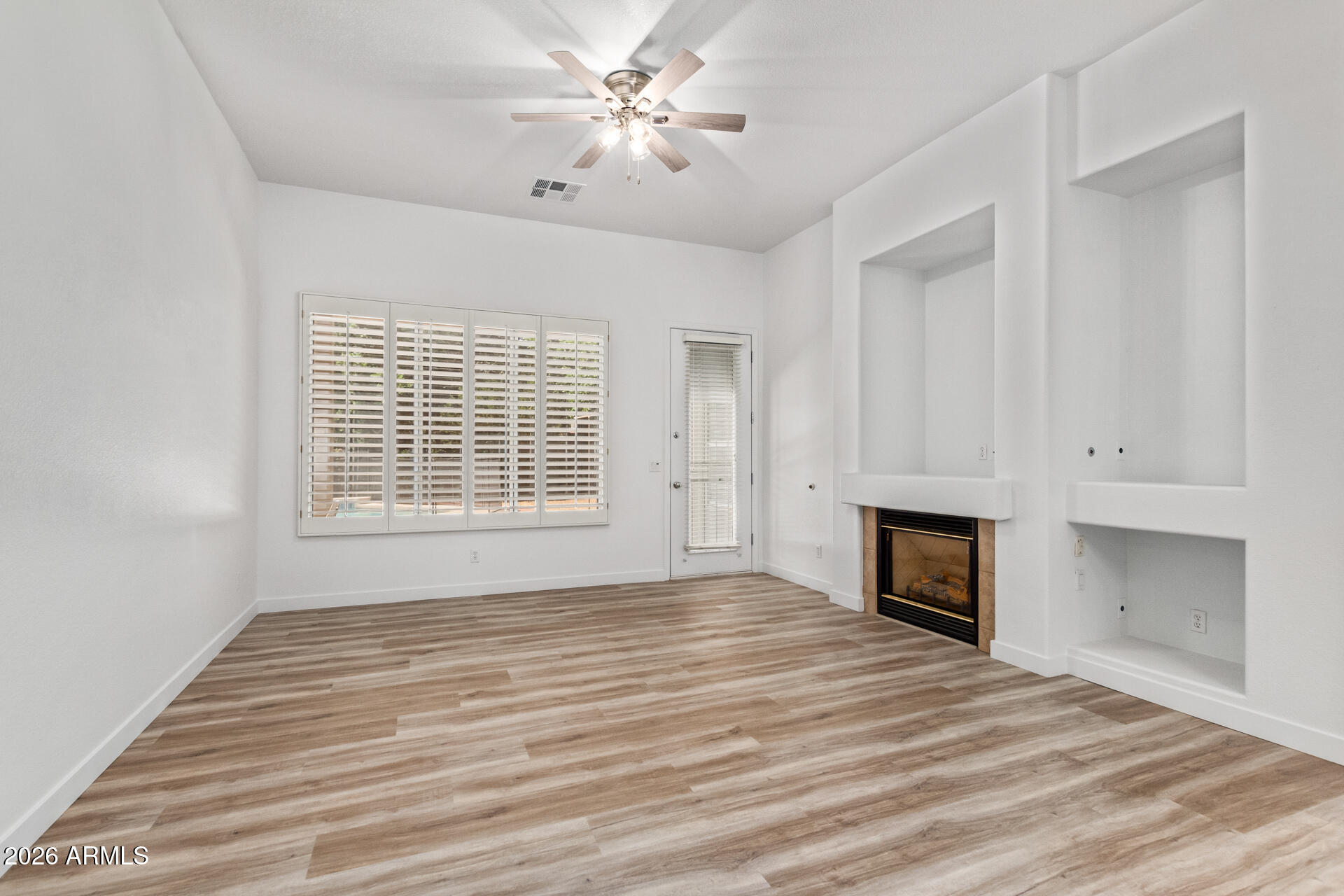 2232 South Nielson Street Gilbert, AZ 85295 - Photo 10 of 41 10 - Nielson