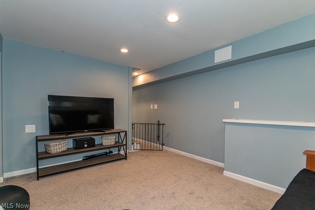 3080 Gale Road Willoughby, OH 44094 - Photo 24 of 45 Living room featuring light colored carpet