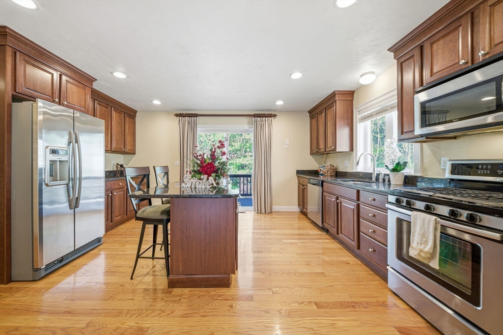 18 Ellsworth Village Road, Unit 18 Acton, MA 01720 - Photo 6 of 30 Gallery Image 6