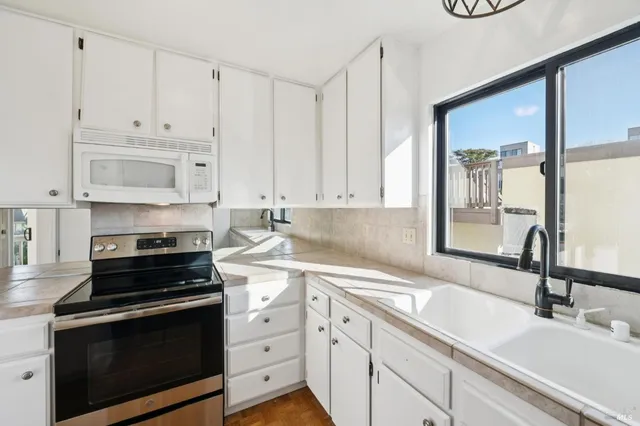 $575,000 | 22 Corte Oriental, Greenbrae, CA 94904