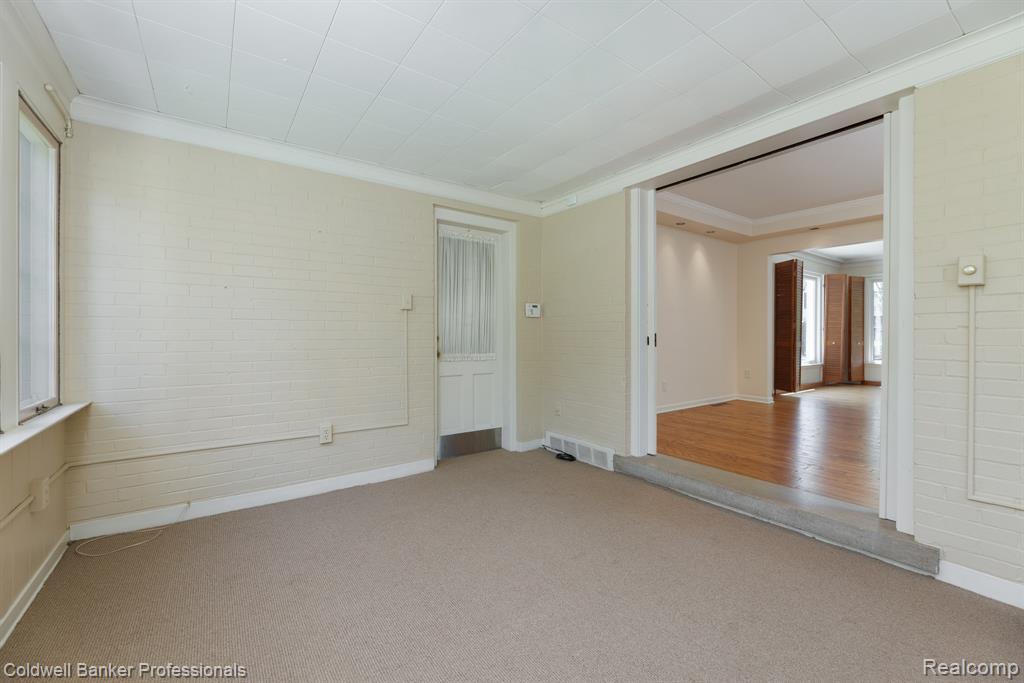 1018 Harvard Road Grosse Pointe, MI 48230 - Photo 17 of 40