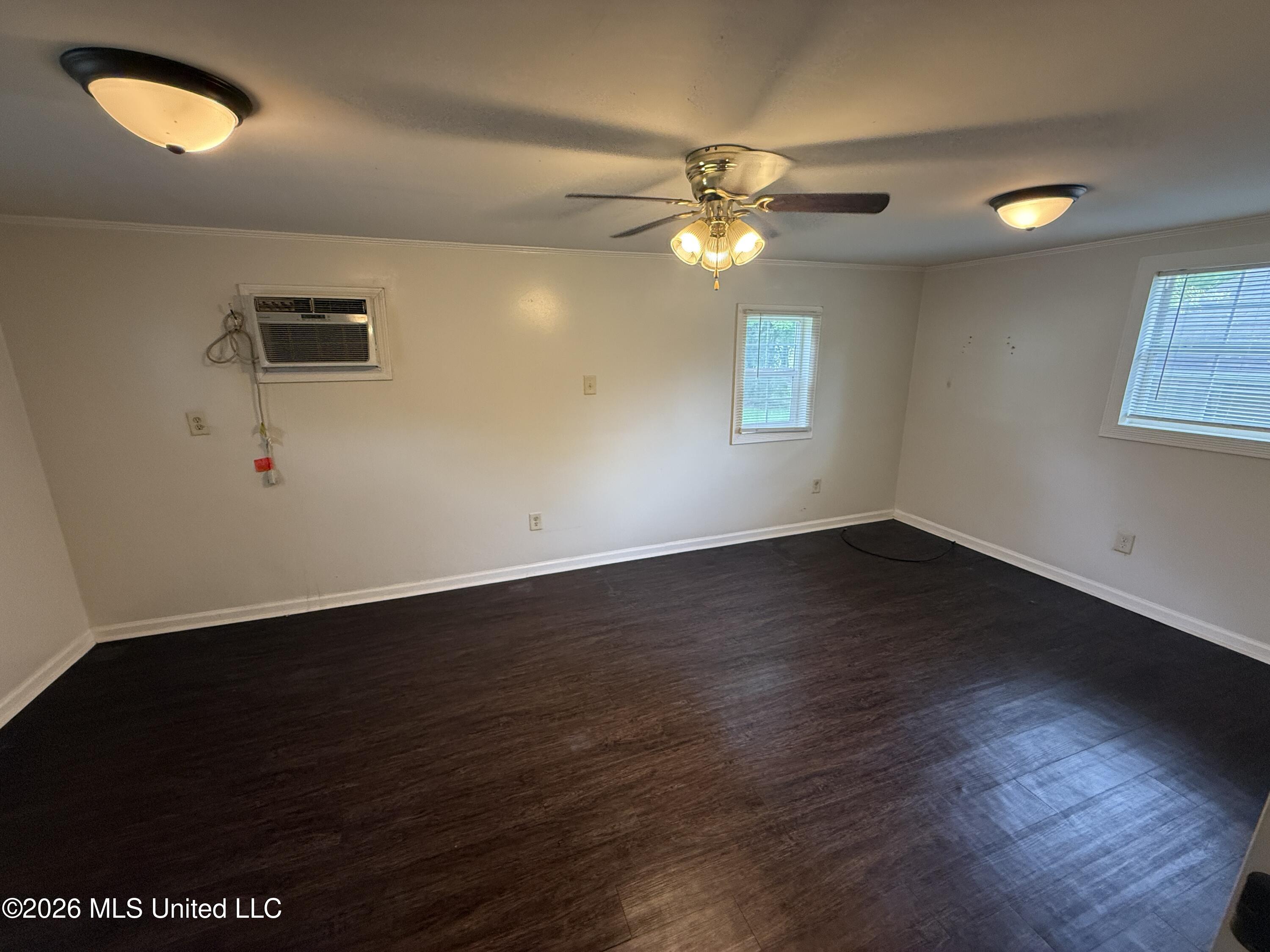 5137 Community Avenue Moss Point, MS 39563 - Photo 8 of 11 IMG_8550