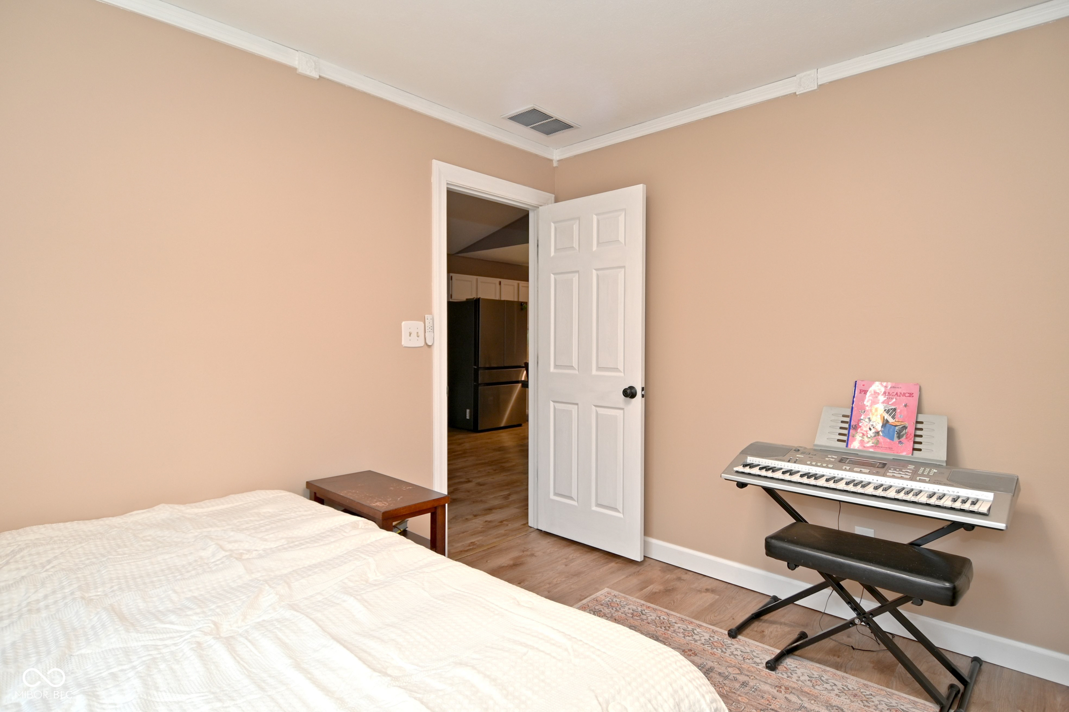 5816 Spring Oaks Way Indianapolis, IN 46237 - Photo 17 of 41 Gallery Image 17