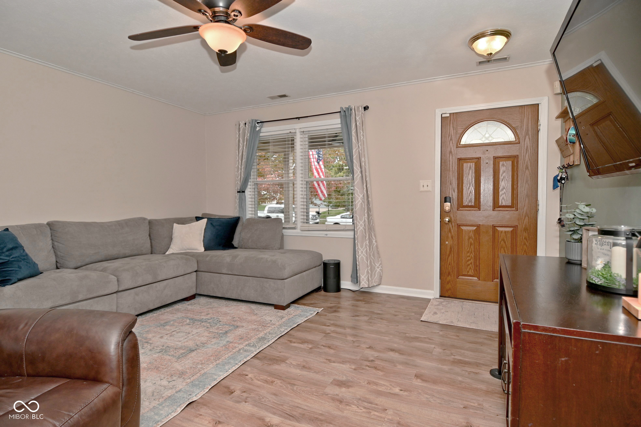 5816 Spring Oaks Way Indianapolis, IN 46237 - Photo 3 of 41 Gallery Image 3