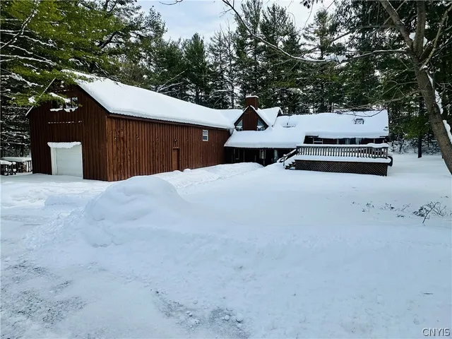 $325,000 | 32702 Old Town Springs Road, Clayton, NY 13622