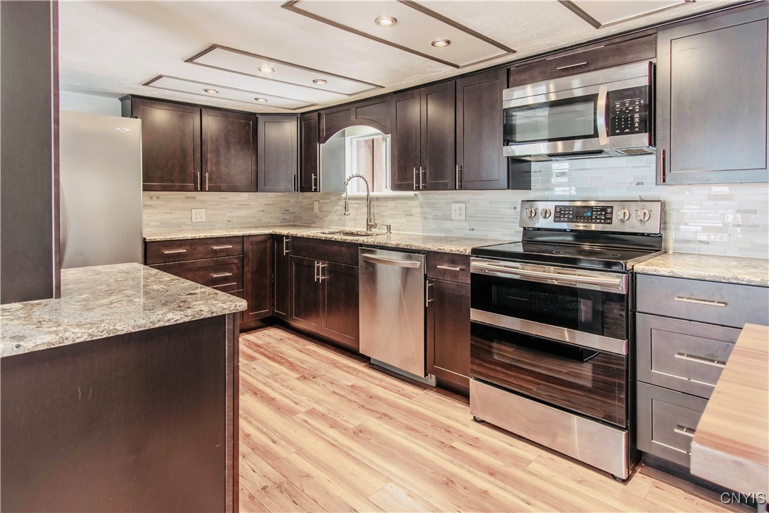 32702 Old Town Springs Road Clayton, NY 13622 - Photo 8 of 48