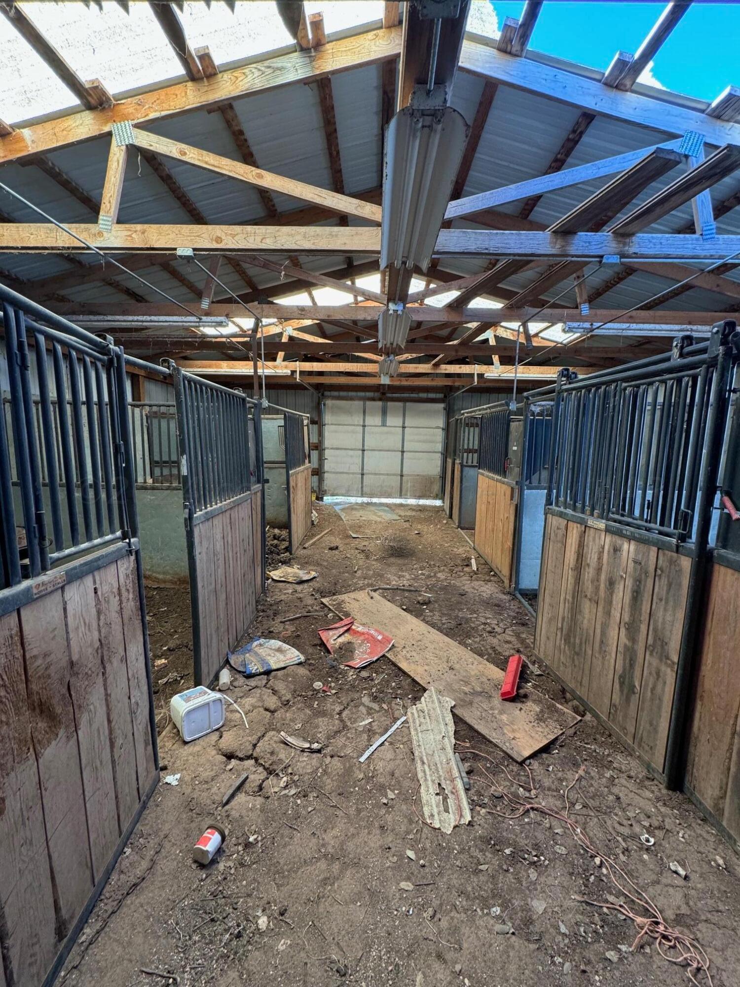 80 Chattanooga Road Amarillo, TX 79118 - Photo 29 of 33 a view of under construction room and wooden roof