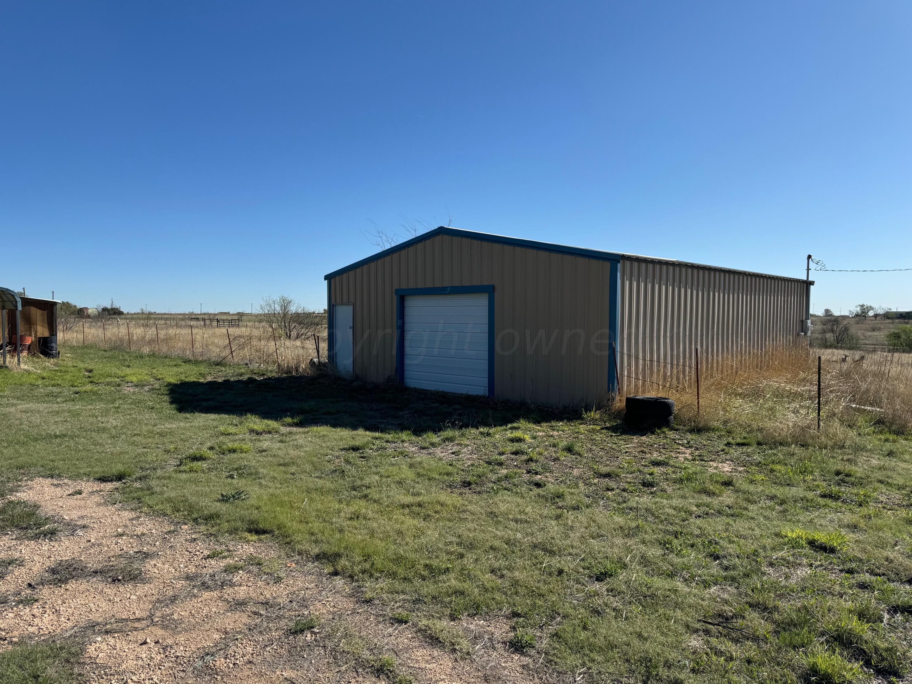 80 Chattanooga Road Amarillo, TX 79118 - Photo 33 of 33 a backyard of a house