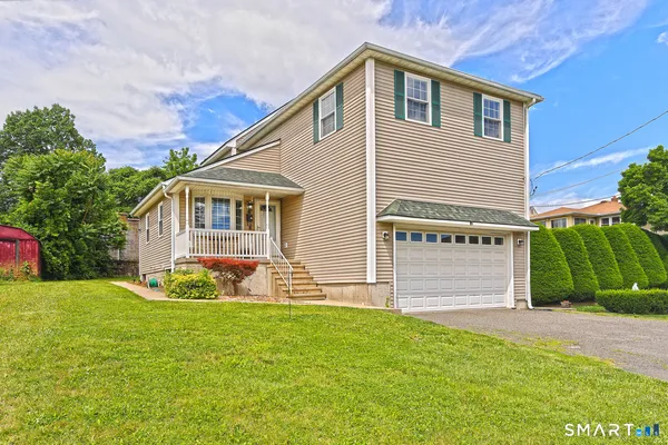 $349,900 | 6 Francis Street, Waterbury, CT 06708