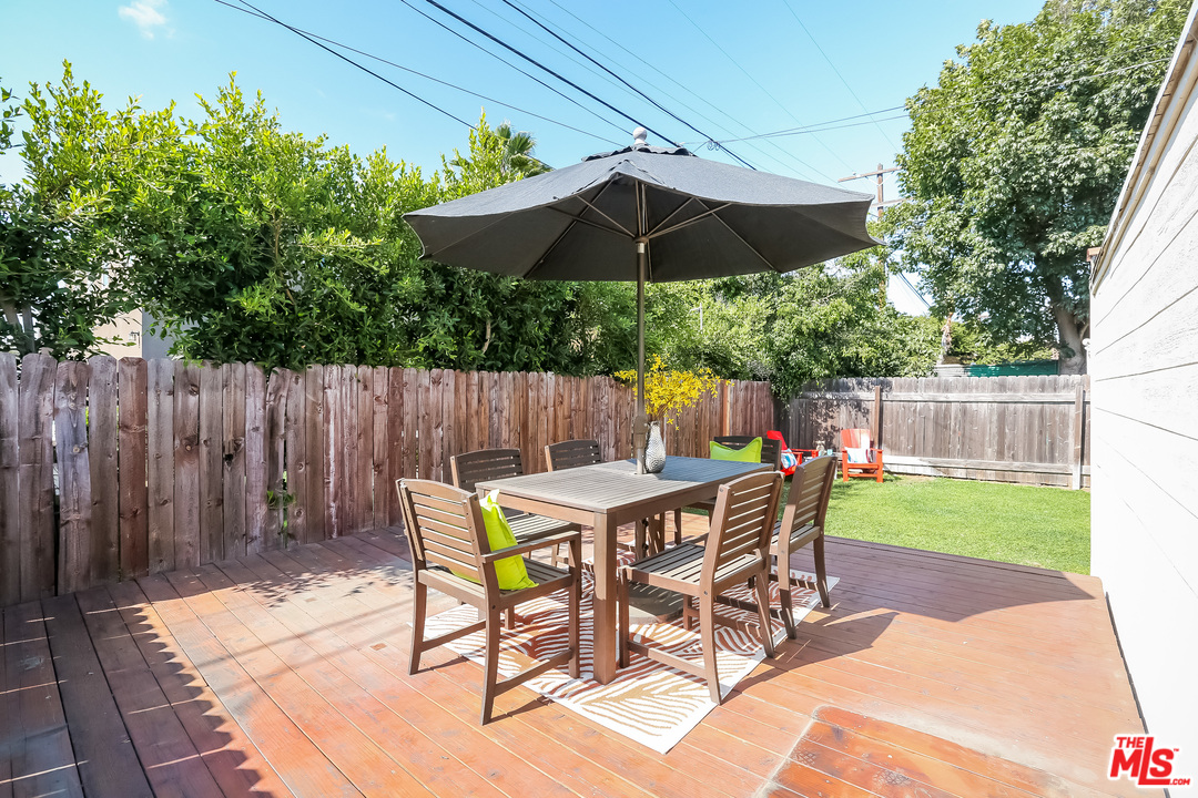 10737 Charnock Road Los Angeles, CA 90034 - Photo 18 of 28 Gallery Image 18