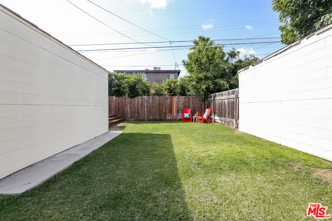 10737 Charnock Road Los Angeles, CA 90034 - Photo 20 of 28 Gallery Image 20