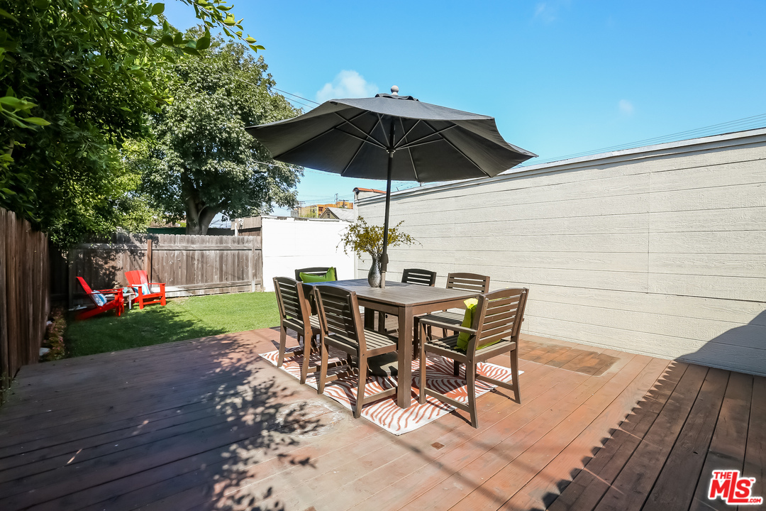 10737 Charnock Road Los Angeles, CA 90034 - Photo 24 of 28 Gallery Image 24
