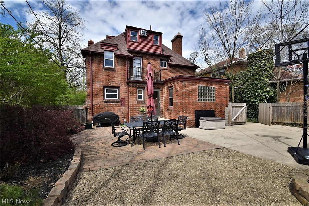 3770 Hillbrook Road Cleveland, OH 44118 - Photo 15 of 16 Gallery Image 15