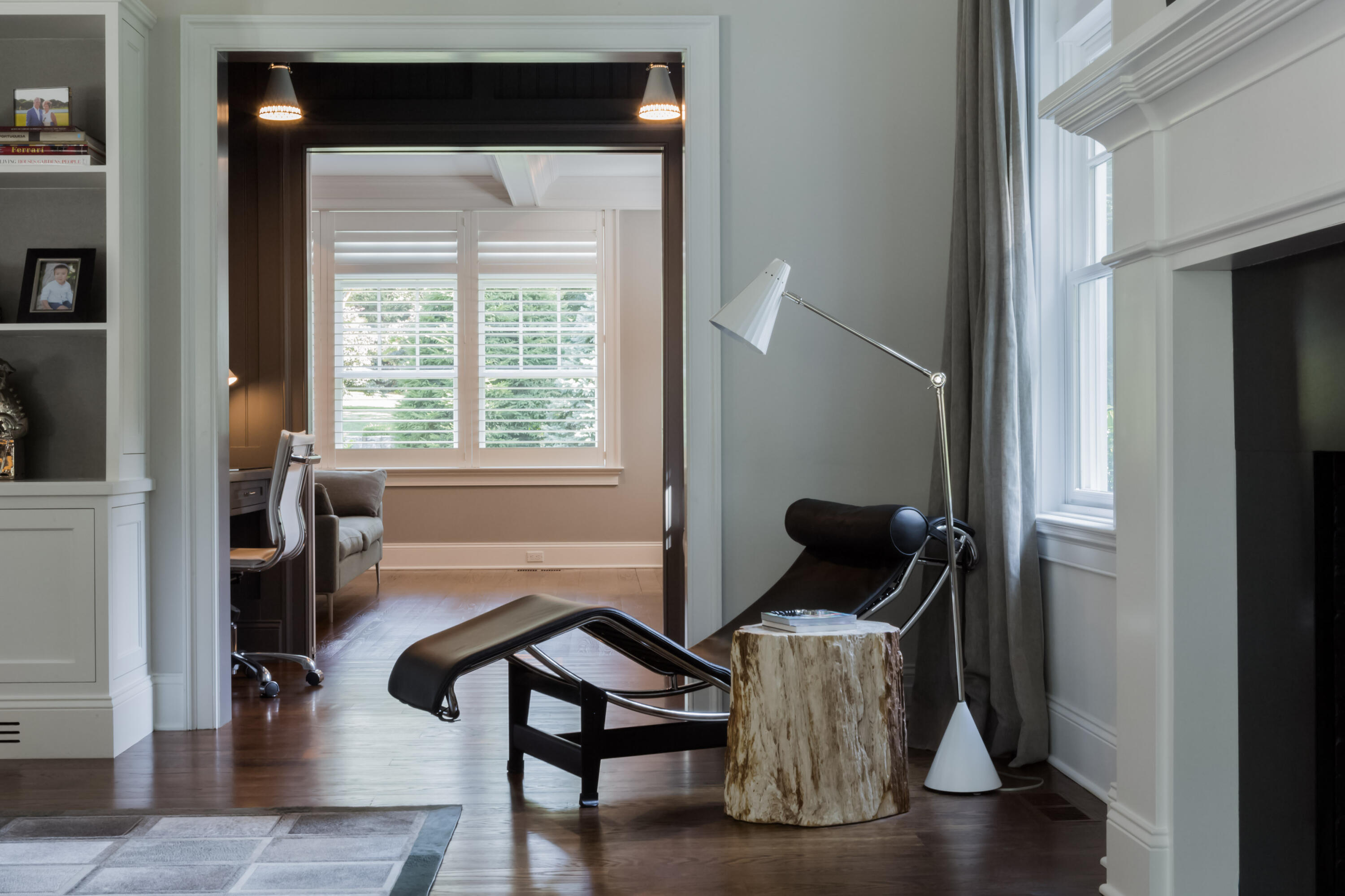 275 Middlesex Road Darien, CT 06820 - Photo 14 of 64 a living room with furniture and a window