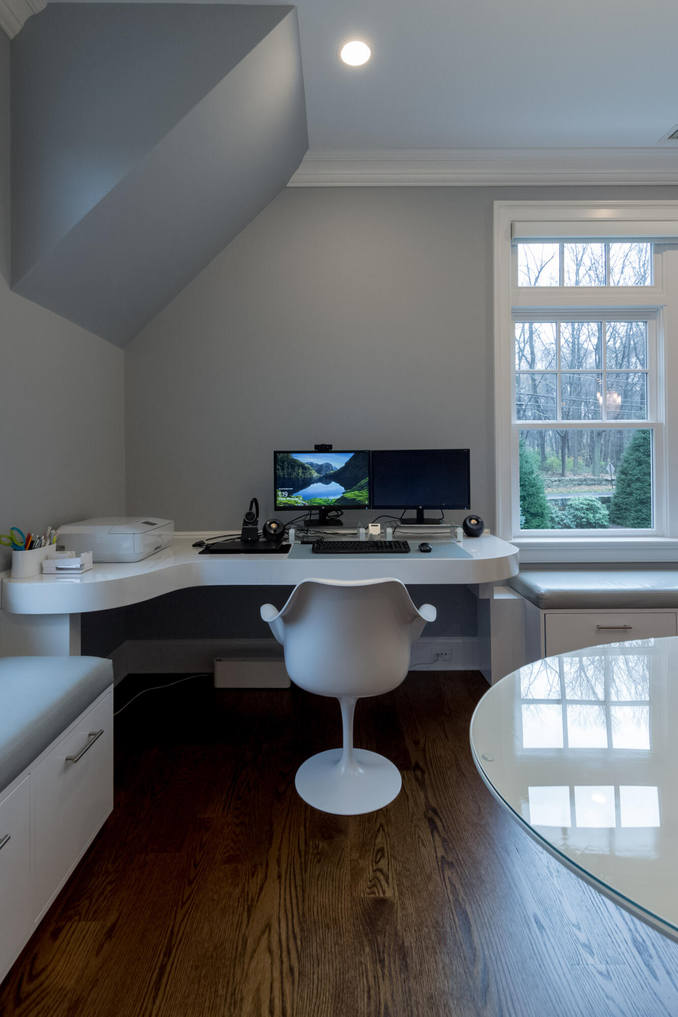 275 Middlesex Road Darien, CT 06820 - Photo 34 of 64 a kitchen with a table chairs stove and sink