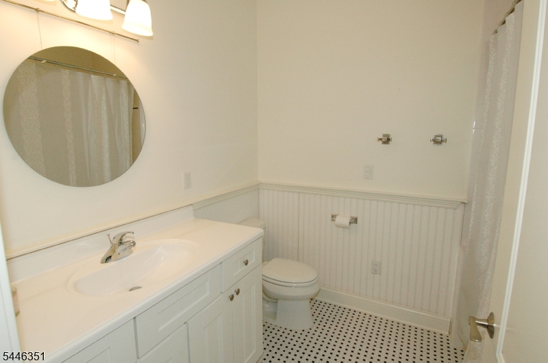 52 Morris Avenue, Unit B Summit, NJ 07901 - Photo 18 of 20