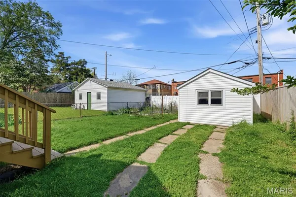 $239,900 | 6415 Blow Street, St. Louis, MO 63109