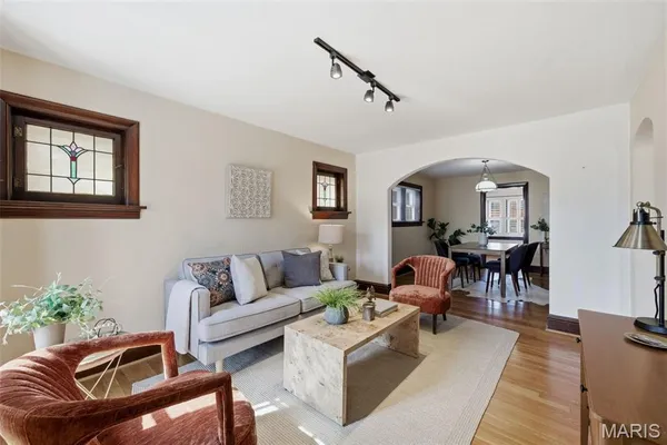 $239,900 | 6415 Blow Street, St. Louis, MO 63109