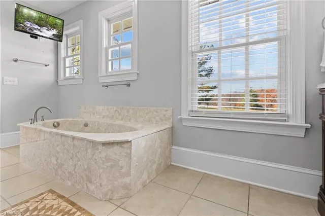 $385,000 | 528 Country Club Road, Mount Airy, NC 27030