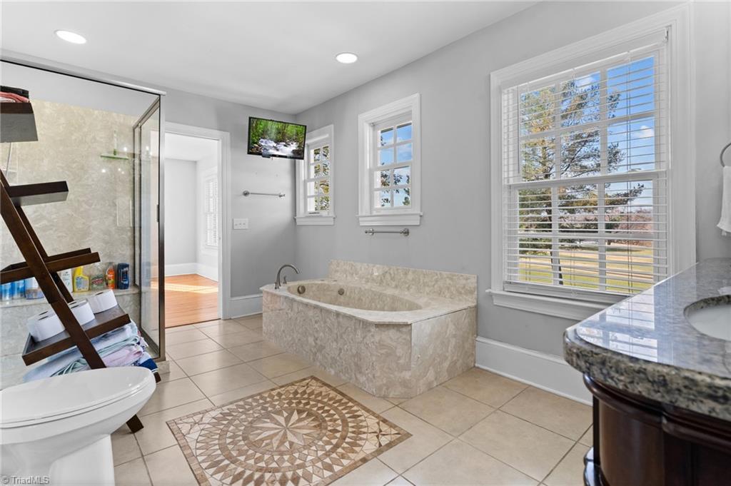 528 Country Club Road Mount Airy, NC 27030 - Photo 24 of 37