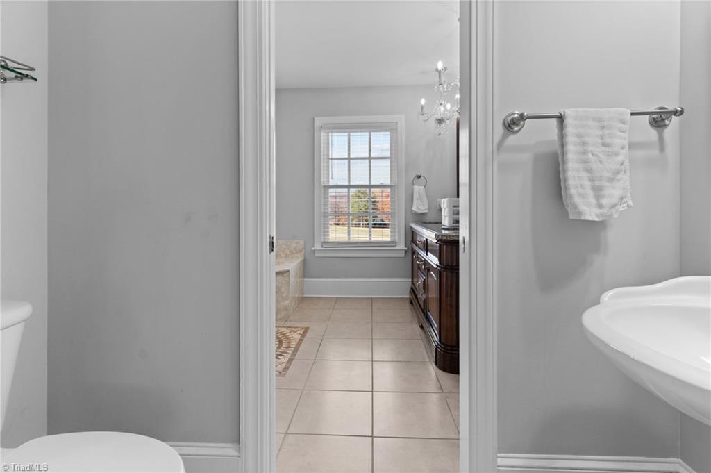 528 Country Club Road Mount Airy, NC 27030 - Photo 28 of 37