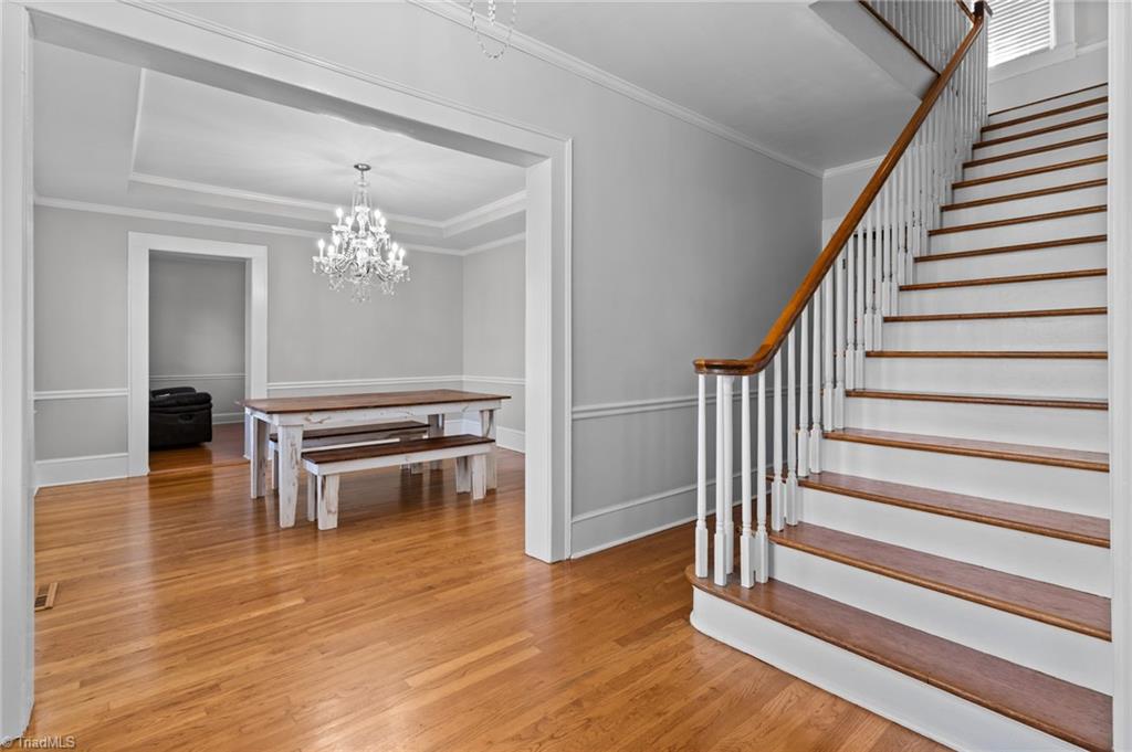 528 Country Club Road Mount Airy, NC 27030 - Photo 5 of 37