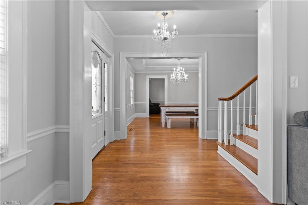 528 Country Club Road Mount Airy, NC 27030 - Photo 7 of 37