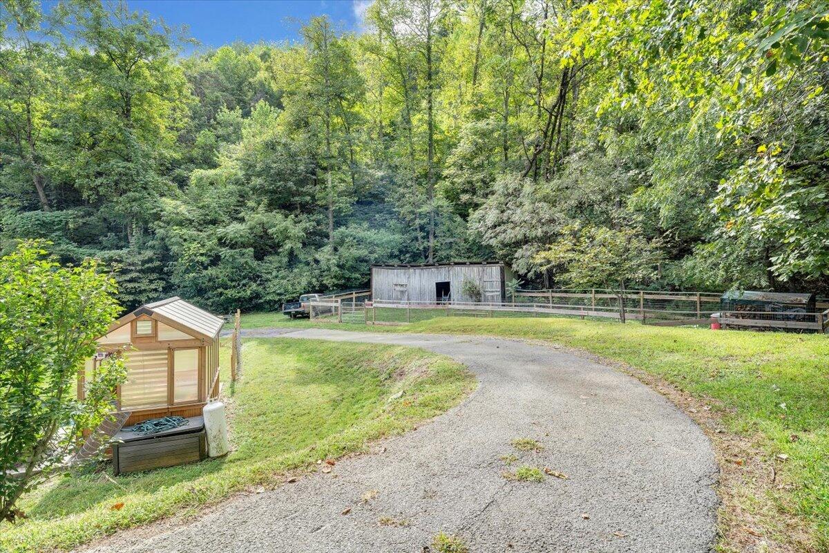 7965 Franklin Road Boones Mill, VA 24065 - Photo 90 of 114 102-MIB08983-R5
