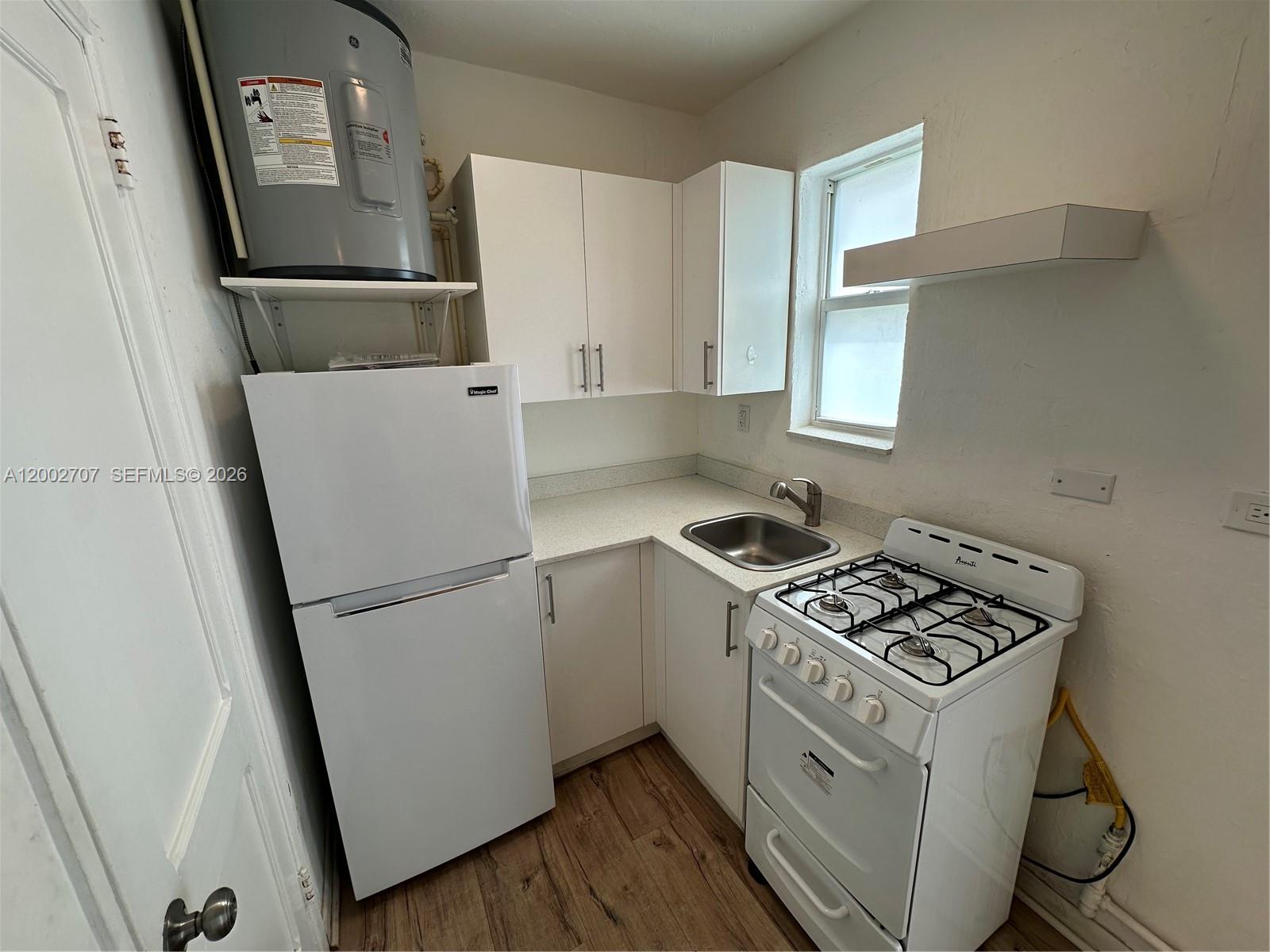 480 Southwest 10th Street, Unit 8 Miami, FL 33130 - Photo 4 of 7