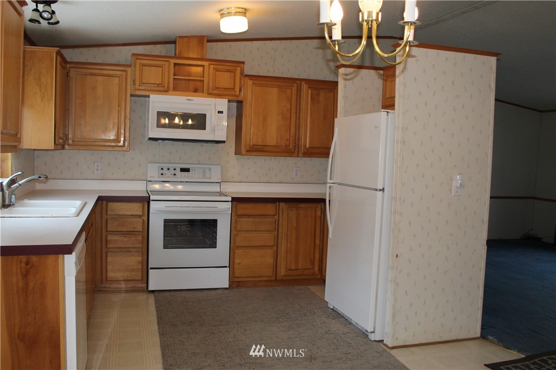 2070 Halverson Canyon Road Wenatchee, WA 98801 - Photo 12 of 15 Gallery Image 12