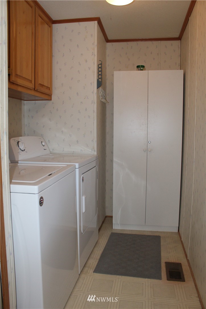 2070 Halverson Canyon Road Wenatchee, WA 98801 - Photo 14 of 15 Gallery Image 14