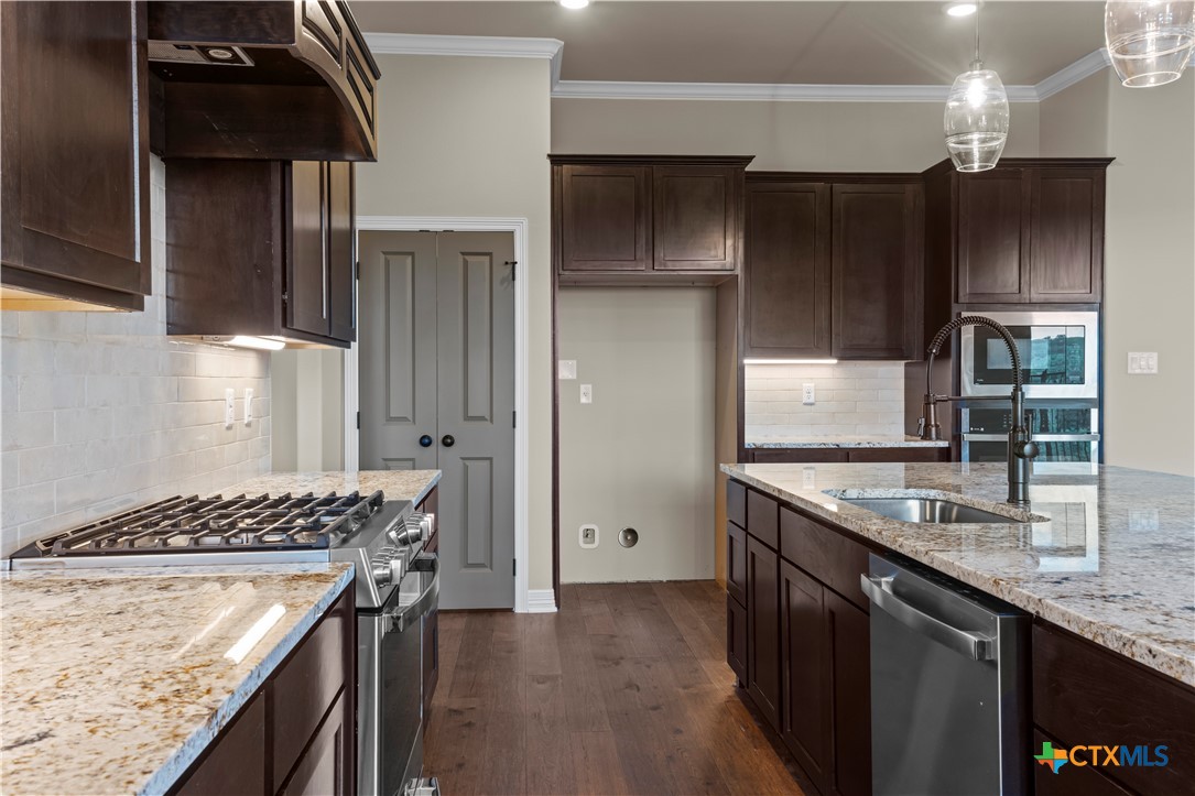 2136 Oak Draw Court Belton, TX 76513 - Photo 11 of 46